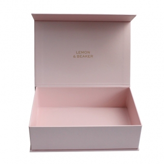 Pink magnetic gift box