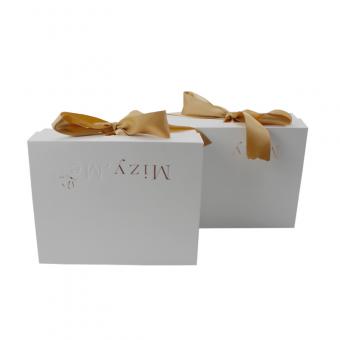 Folding Gift Box With Ribbon