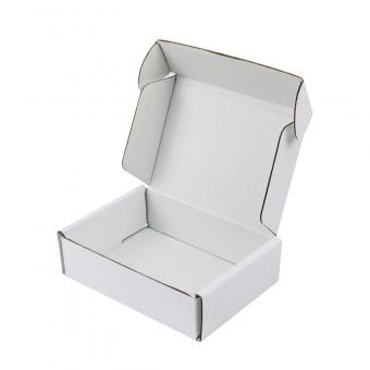 White Cardboard Mailing Boxes