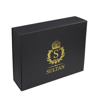 black foldable gift box