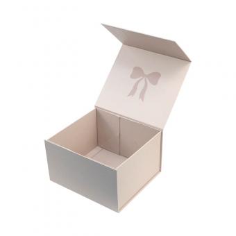 custom magnetic fold box